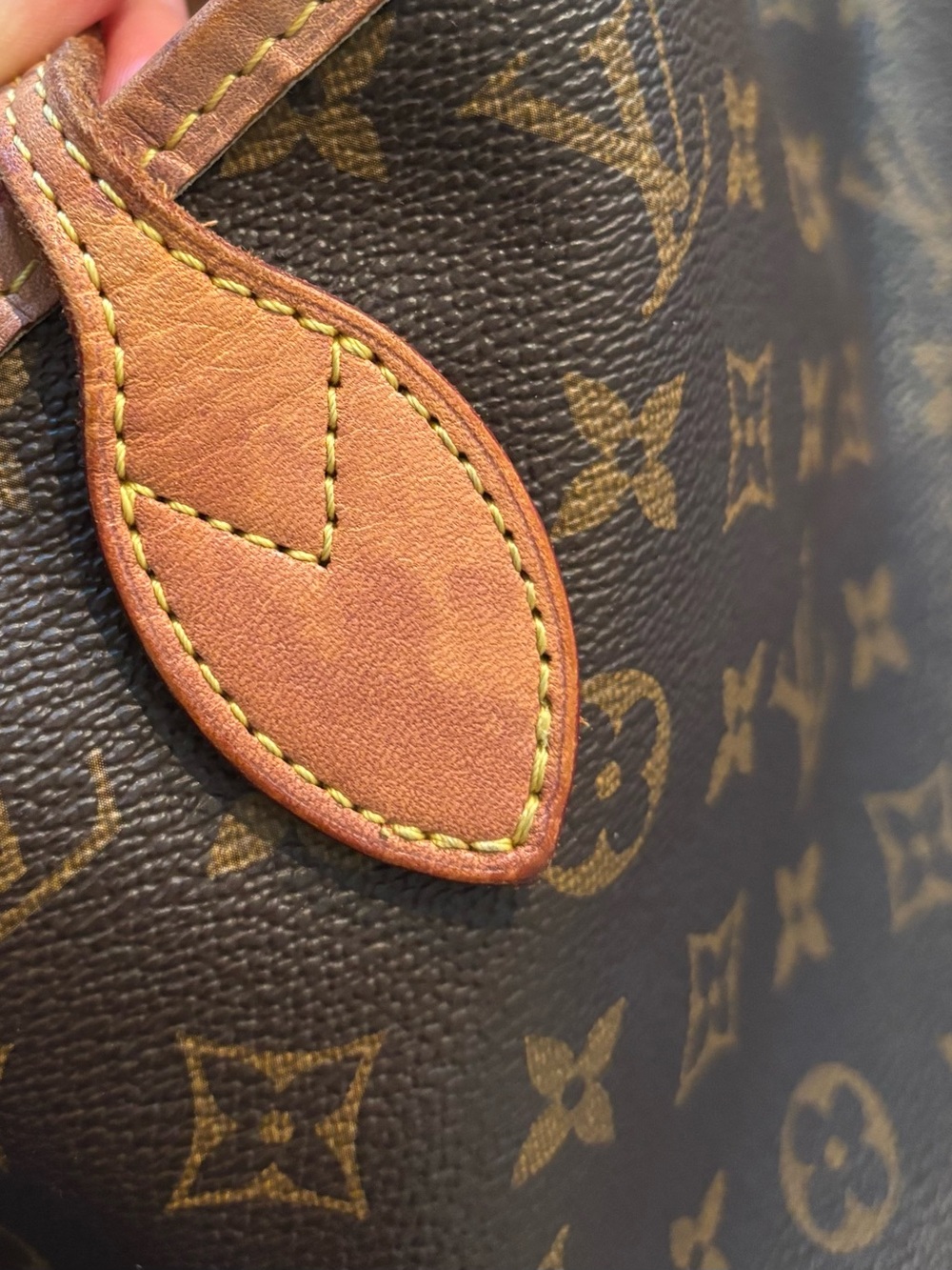 Louis Vuitton Monogram Canvas Neverfull MM Tote with Matching wristlet - Picture 9 of 12